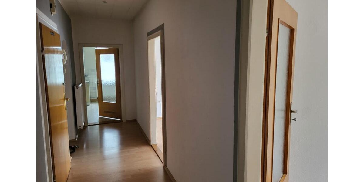 Etagenwohnung Kronach - 3 Zimmer, 84 m&sup2;, 560&euro; | Angebot:26272759