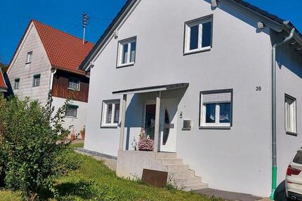 Haus Dinkelscherben - 5 Zimmer, 150 m&sup2;, 1.450&euro; | Angebot:25907278