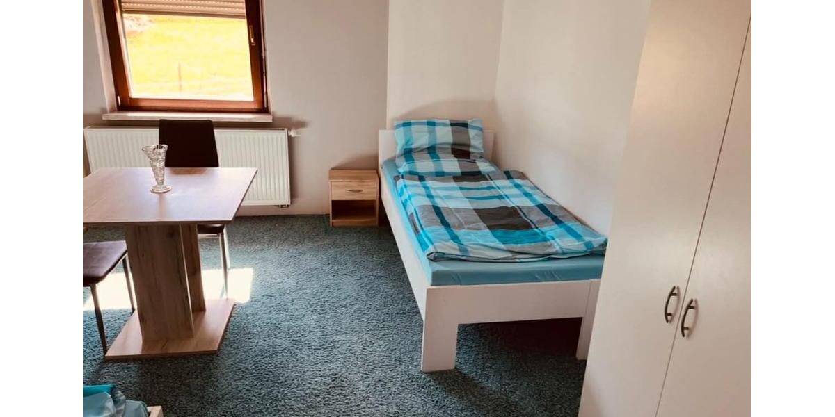 Wohnen auf Zeit Hirschberg - 10 Zimmer, 200 m&sup2;, 15&euro; | Angebot:24784582