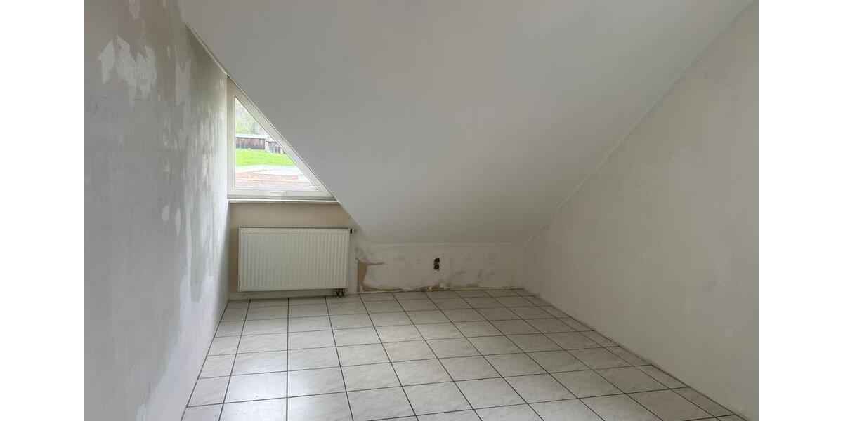 Dachgeschoßwohnung Reichelsheim (Odenwald) - 4.5 Zimmer, 110 m&sup2;, 880&euro; | Angebot:26568731