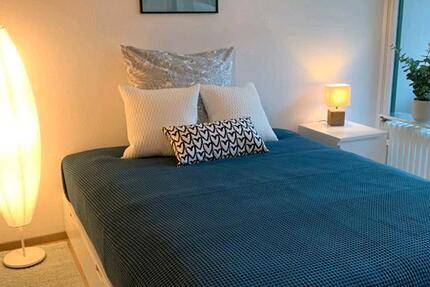 WG-Zimmer in neuer WG ab Januar 1 zimmer