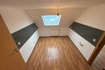 Dachgeschoßwohnung Leuchtenberg - 4 Zimmer, 85 m&sup2;, 450&euro; | Angebot:24744639