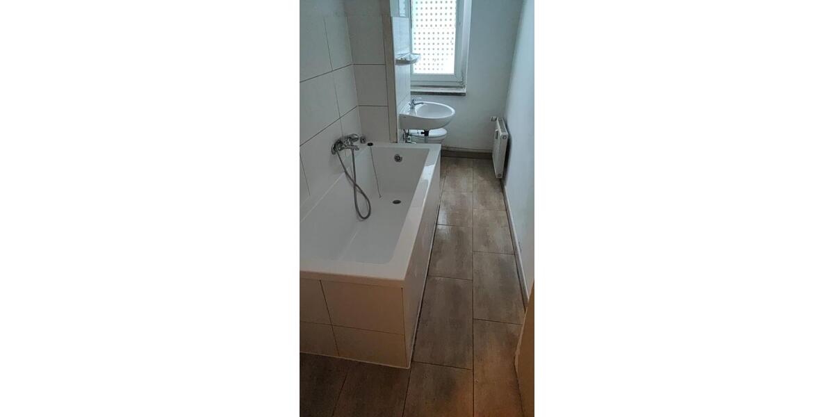 Erdgeschoßwohnung Rosenow - 5 Zimmer, 105 m&sup2;, 580&euro; | Angebot:26604915