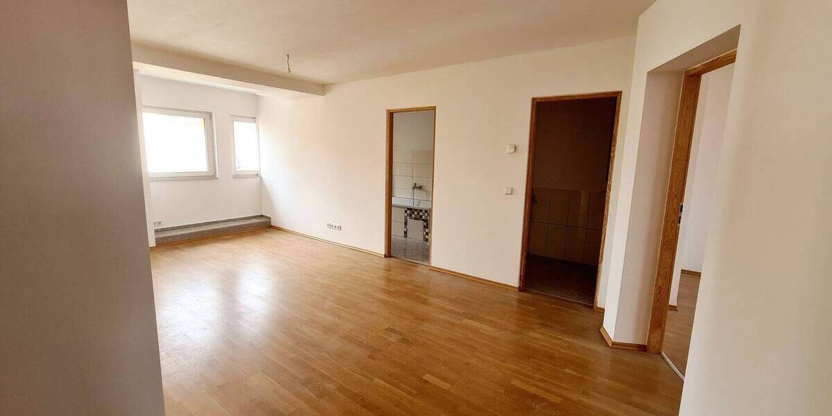 Etagenwohnung Magdeburg Leipziger Str. - 4 Zimmer, 123 m&sup2;, 1.000&euro; | Angebot:26835614