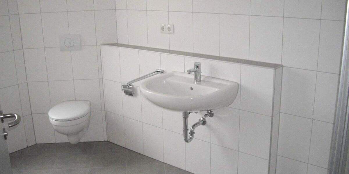 Etagenwohnung Sennfeld Rempertshag - 4 Zimmer, 103 m&sup2;, 1.220&euro; | Angebot:24735689