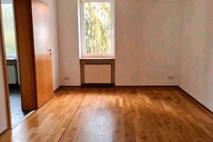 Wohnung Püttlingen - 3 Zimmer, 100 m&sup2;, 800&euro; | Angebot:26051598