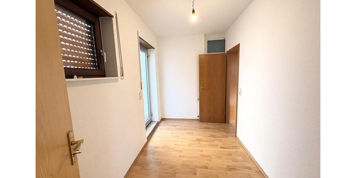 Erdgeschoßwohnung Neustadt an der Weinstraße - 2 Zimmer, 67 m&sup2;, 550&euro; | Angebot:24801400