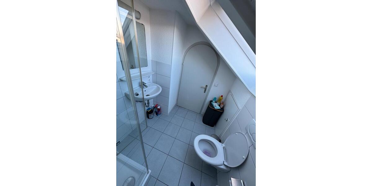 Dachgeschoßwohnung Öhringen - 2 Zimmer, 32 m&sup2;, 600&euro; | Angebot:24855429