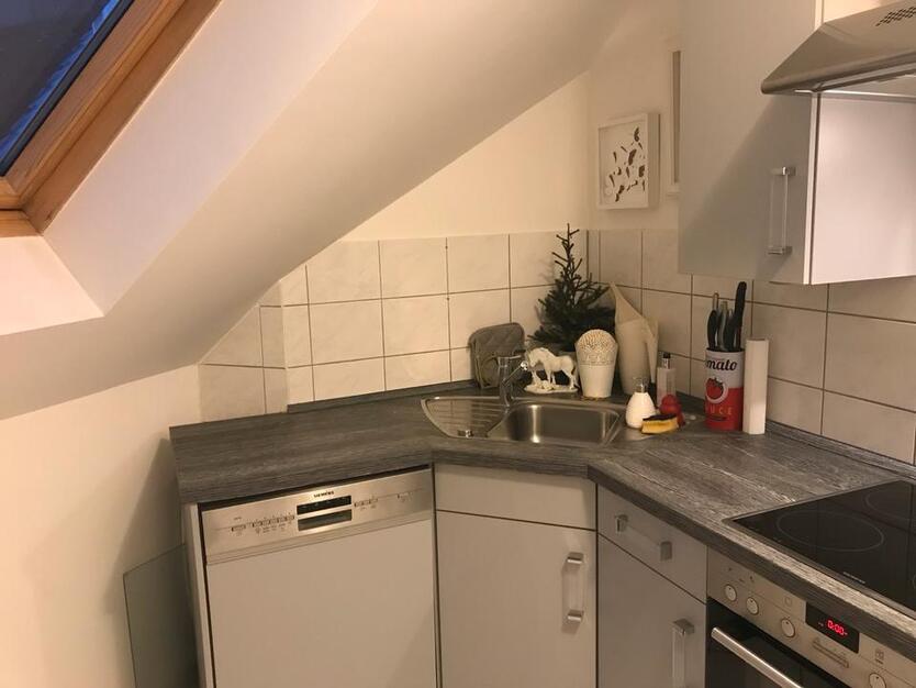 Stilvolle möblierte 2 Zi. Maisonette inkl. NK zimmer