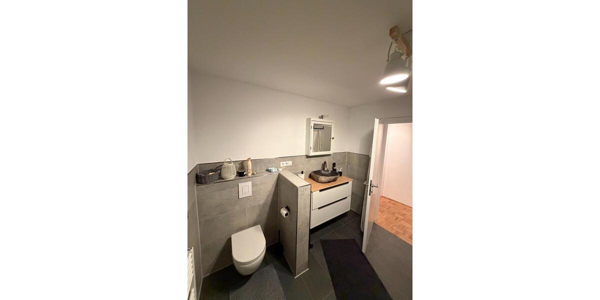 Etagenwohnung Lahntal - 1 Zimmer, 16 m&sup2;, 300&euro; | Angebot:24806194