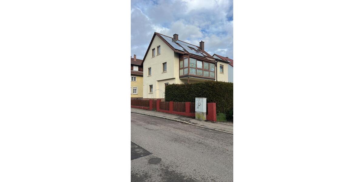 Mehrfamilienhaus, Wohnhaus Eislingen (Fils) - 9 Zimmer, 180 m&sup2;, 3.300&euro; | Angebot:25241414