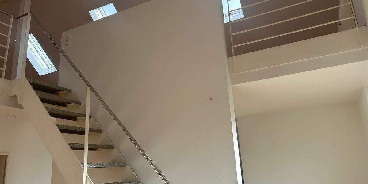 Etagenwohnung Weißenfels - 3 Zimmer, 109 m&sup2;, 800&euro; | Angebot:25770425