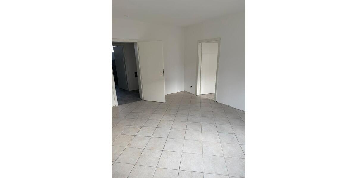 Erdgeschoßwohnung Bebra - 3 Zimmer, 70 m&sup2;, 700&euro; | Angebot:25859864