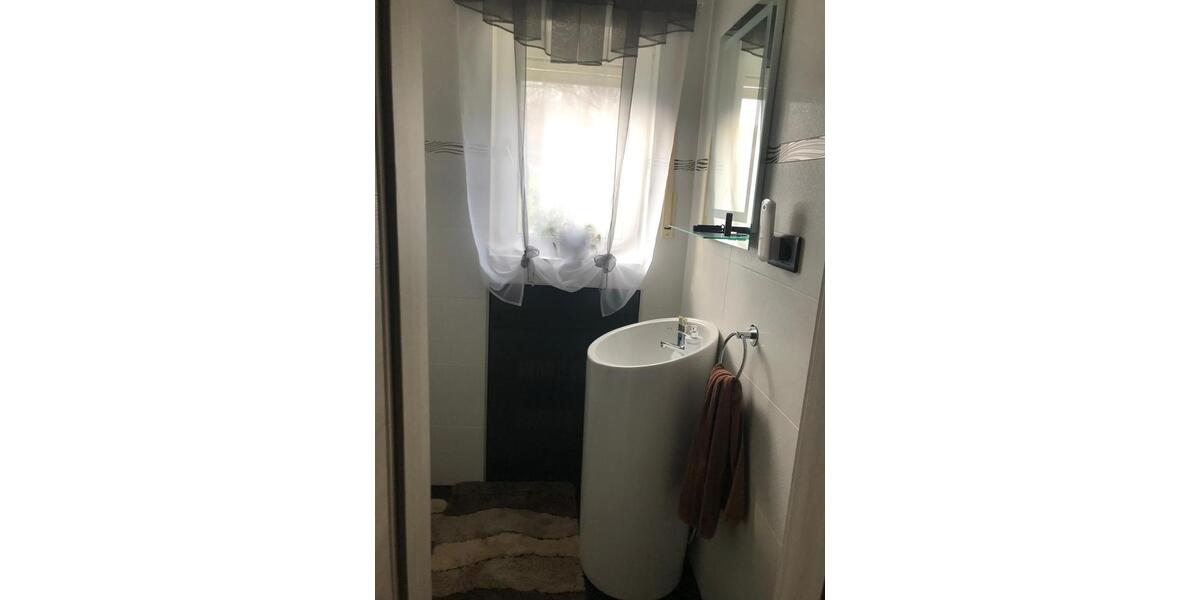 Einfamilienhaus Bad Endbach - 6 Zimmer, 230 m&sup2;, 1.300&euro; | Angebot:26604947