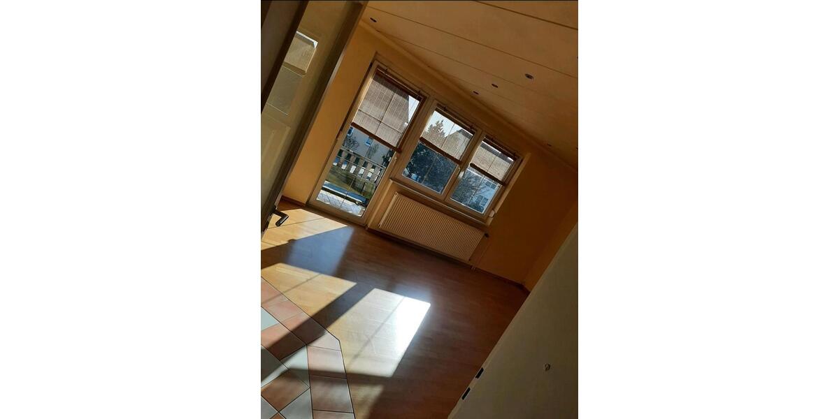 Etagenwohnung Deggendorf - 5 Zimmer, 1 m&sup2;, 1.200&euro; | Angebot:25298360