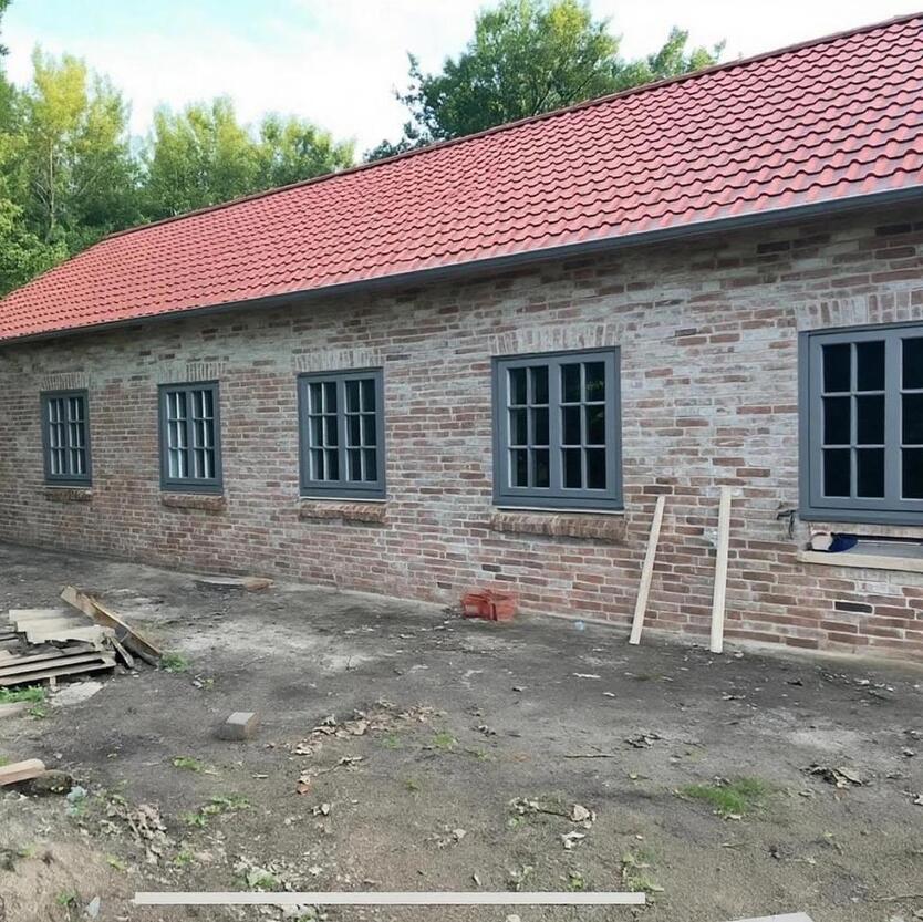Büro im grünen im alten Fabrik Gebäude Loft zimmer