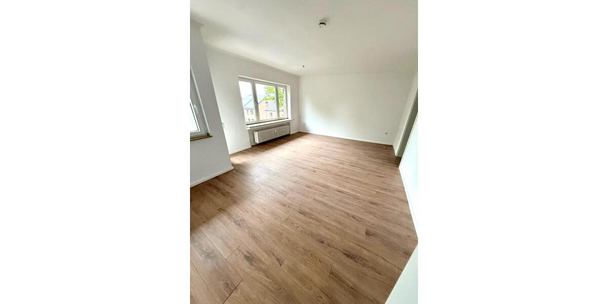 Etagenwohnung Hückelhoven - 4 Zimmer, 90 m&sup2;, 1.000&euro; | Angebot:26622651