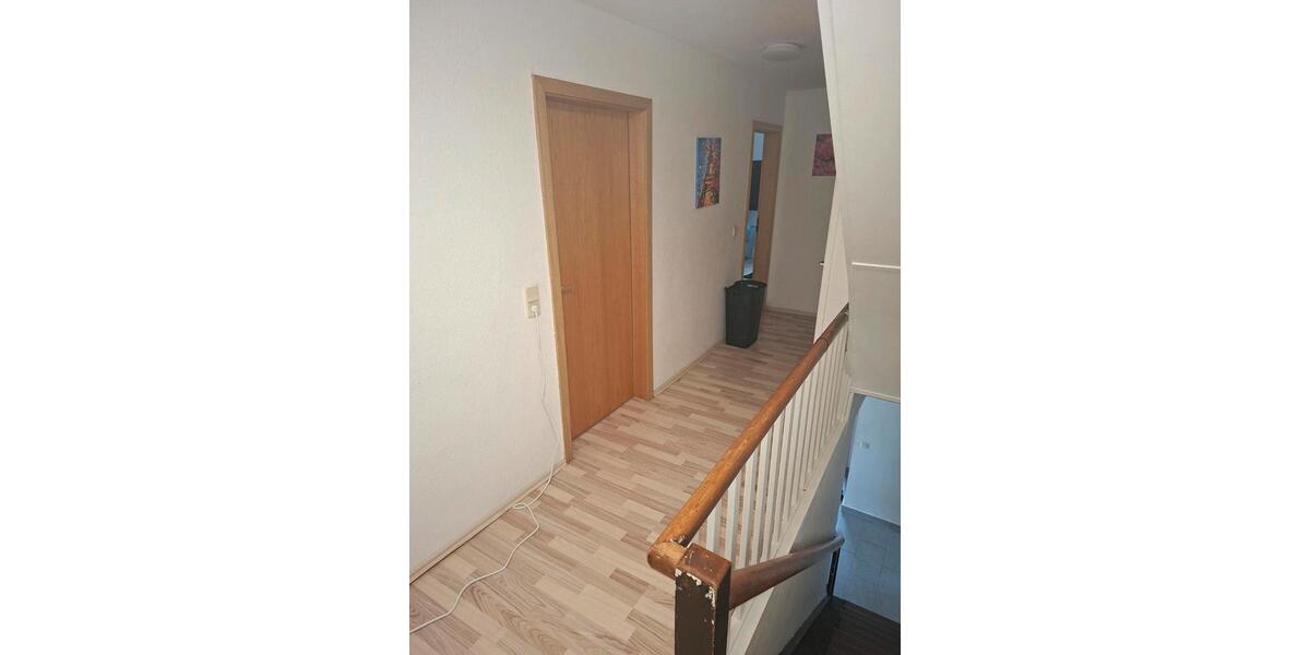 Doppelhaushälfte Schortens - 6 Zimmer, 120 m&sup2;, 850&euro; | Angebot:26025770