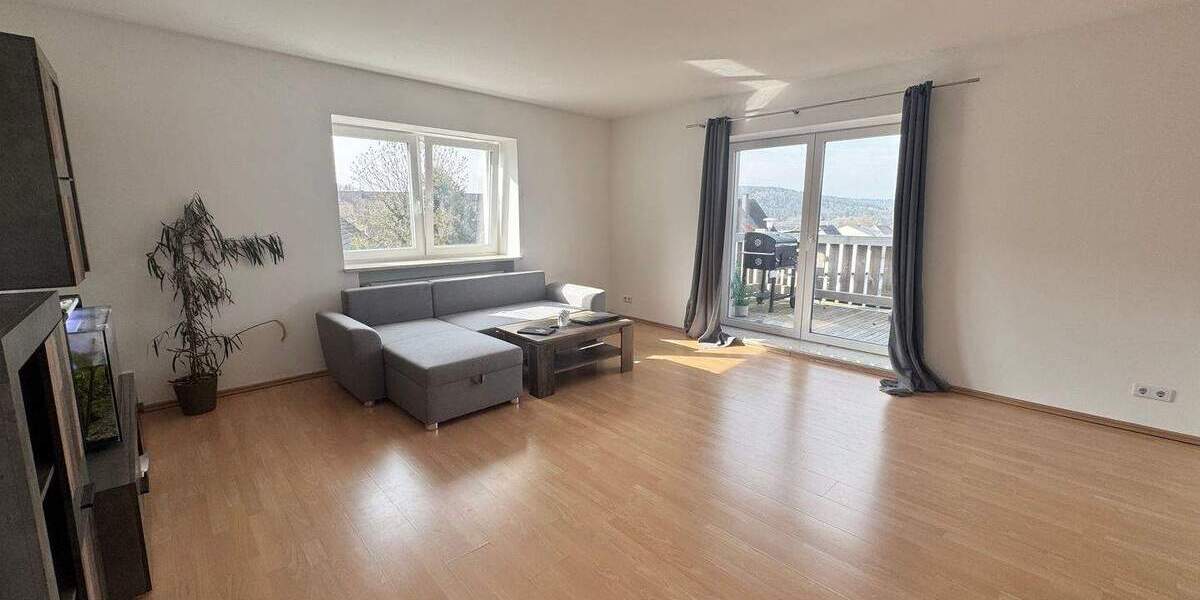 Etagenwohnung Berching Pollanten - 3 Zimmer, 94 m&sup2;, 880&euro; | Angebot:25668726