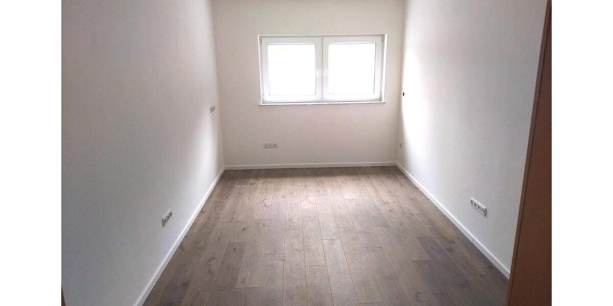 Helle 4 Zimmer WHG, EBK, TGL Bad, Balkon zu vermieten 4 zimmer