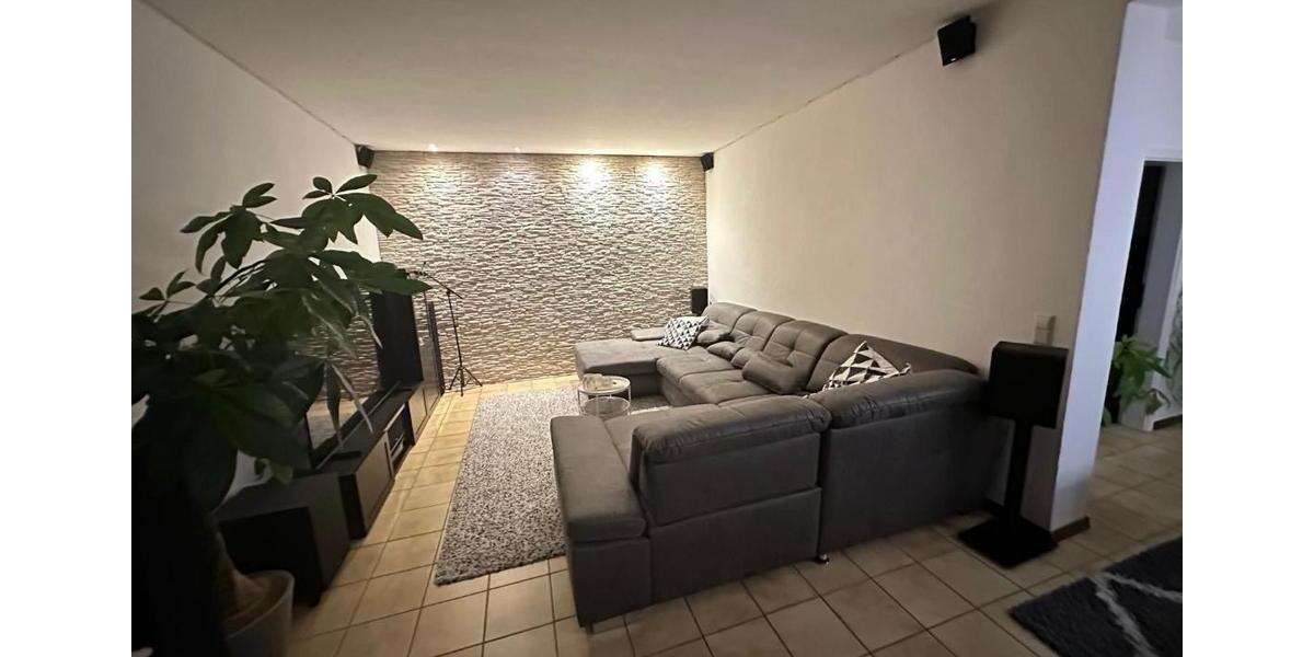 Erdgeschoßwohnung Weyhausen - 4 Zimmer, 126 m&sup2;, 1.000&euro; | Angebot:26020752