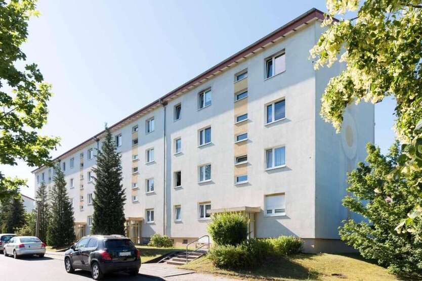 Wohnung zum Mieten in Lauta 375 € 68.28 m²