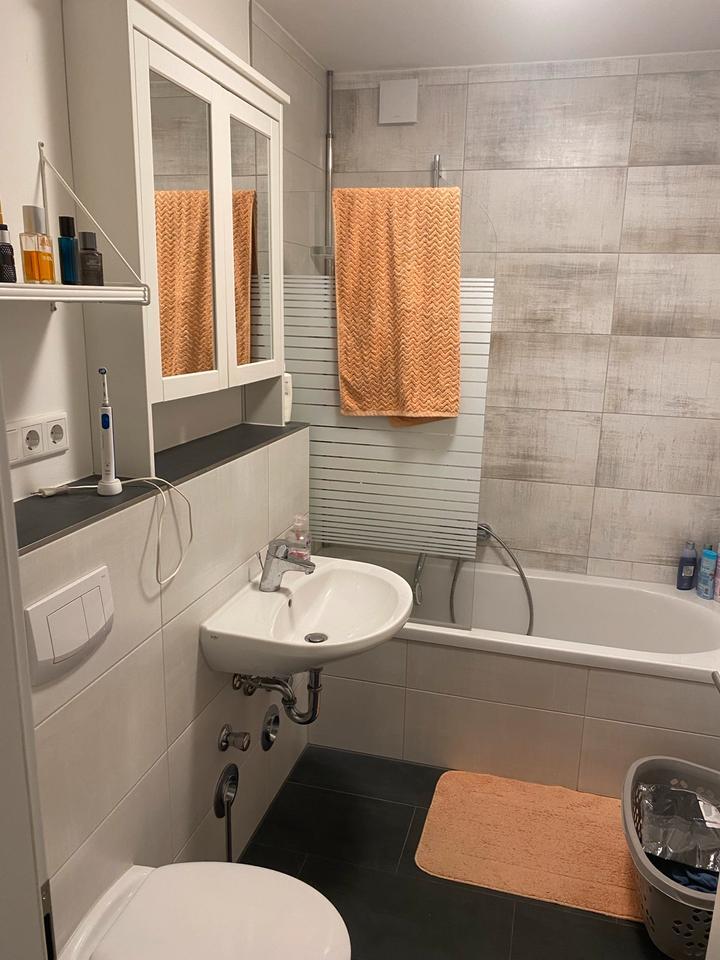 Wunderschöne 1,5 Zimmer mit Terrasse und Blick zum Wiesengrund