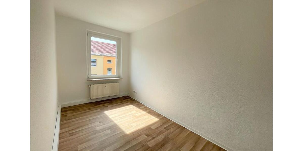 Etagenwohnung Nienburg (Saale) - 3 Zimmer, 68 m&sup2;, 476&euro; | Angebot:19190765