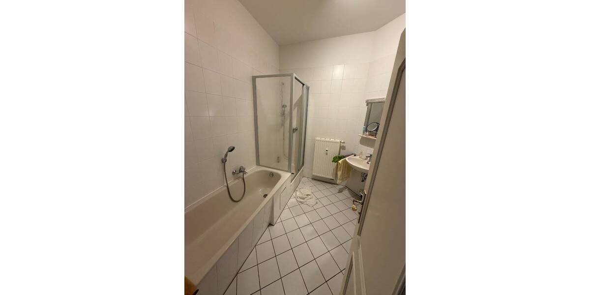 Etagenwohnung Leipzig Zentrum-Südost - 2 Zimmer, 74 m&sup2;, 745&euro; | Angebot:26142456