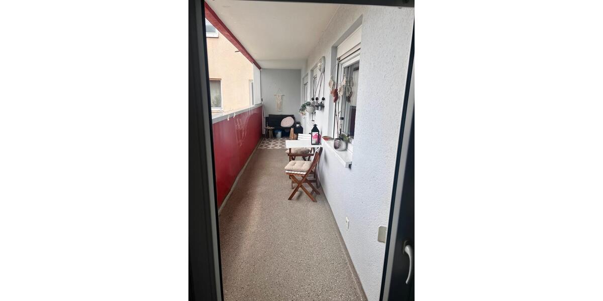 Etagenwohnung Saarbrücken Dudweiler - 3 Zimmer, 105 m&sup2;, 1.100&euro; | Angebot:26022303
