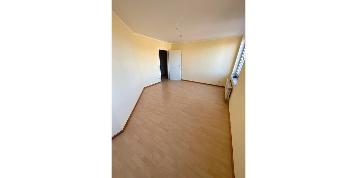 Etagenwohnung Langenhagen - 3 Zimmer, 84 m&sup2;, 807&euro; | Angebot:26599585