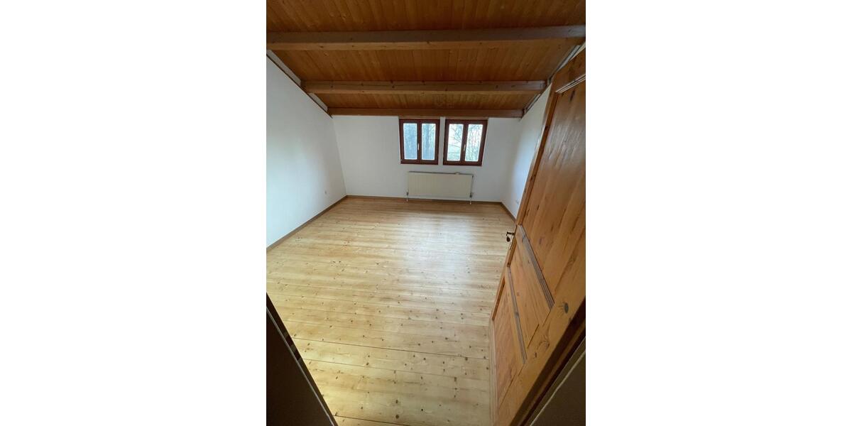 Etagenwohnung Reisbach Englmannsberg - 3 Zimmer, 76 m&sup2;, 620&euro; | Angebot:25637797