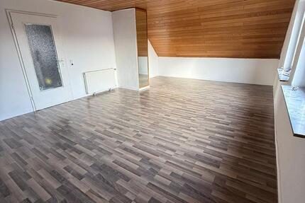 Gepflegte 3-Zimmer Dachgeschosswohnung in Neustadt (Hessen) 3 zimmer