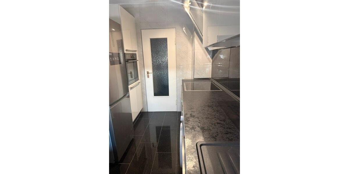 Etagenwohnung Frankfurt am Main Schwanheim - 3 Zimmer, 70 m&sup2;, 1.800&euro; | Angebot:26696976