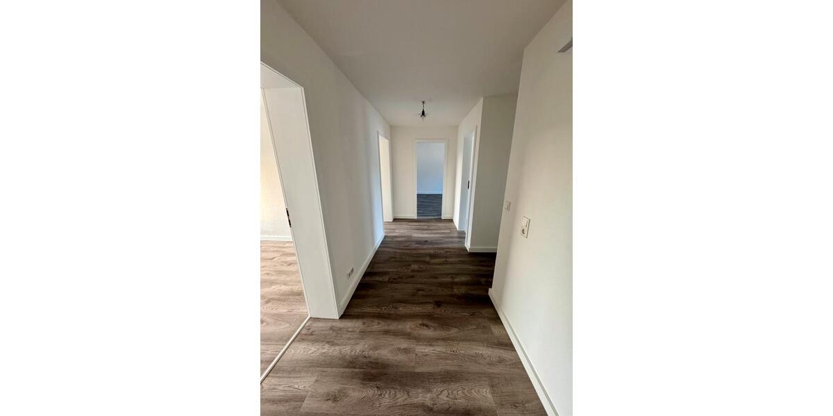 Etagenwohnung Bad Pyrmont - 3 Zimmer, 87 m&sup2;, 600&euro; | Angebot:24982216