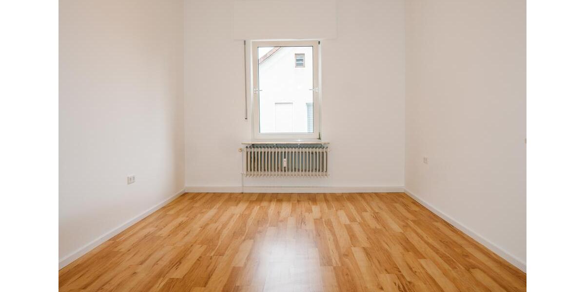 Etagenwohnung Bad Rothenfelde - 5 Zimmer, 140 m&sup2;, 1.120&euro; | Angebot:26545467