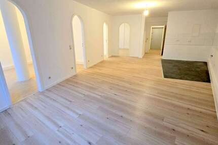 Wohnung zum Mieten in OffenbachMain 950 € 88 m² 4 zimmer