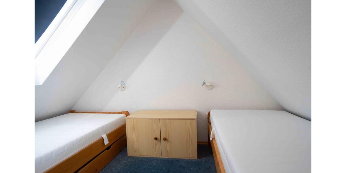 Dachgeschoßwohnung Dornum - 2.5 Zimmer, 50 m&sup2;, 420&euro; | Angebot:24660285