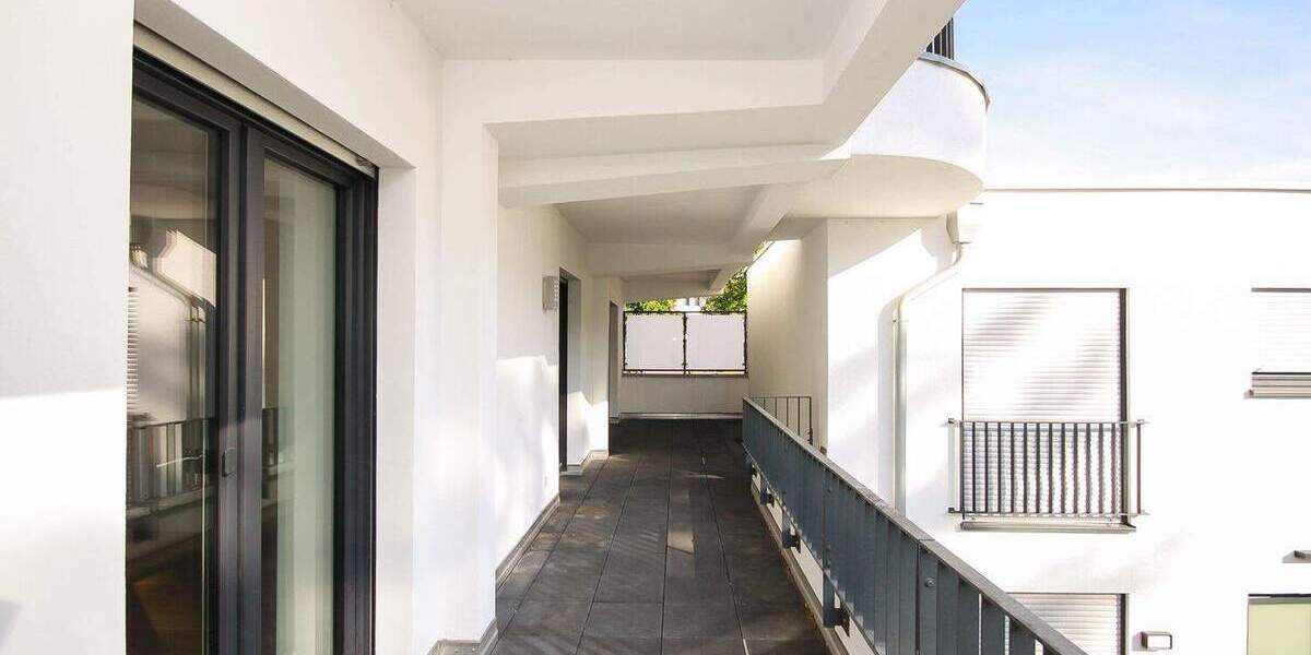 Etagenwohnung Düsseldorf / Stadtmitte Stadtmitte - 5 Zimmer, 134 m&sup2;, 2.600&euro; | Angebot:23194970