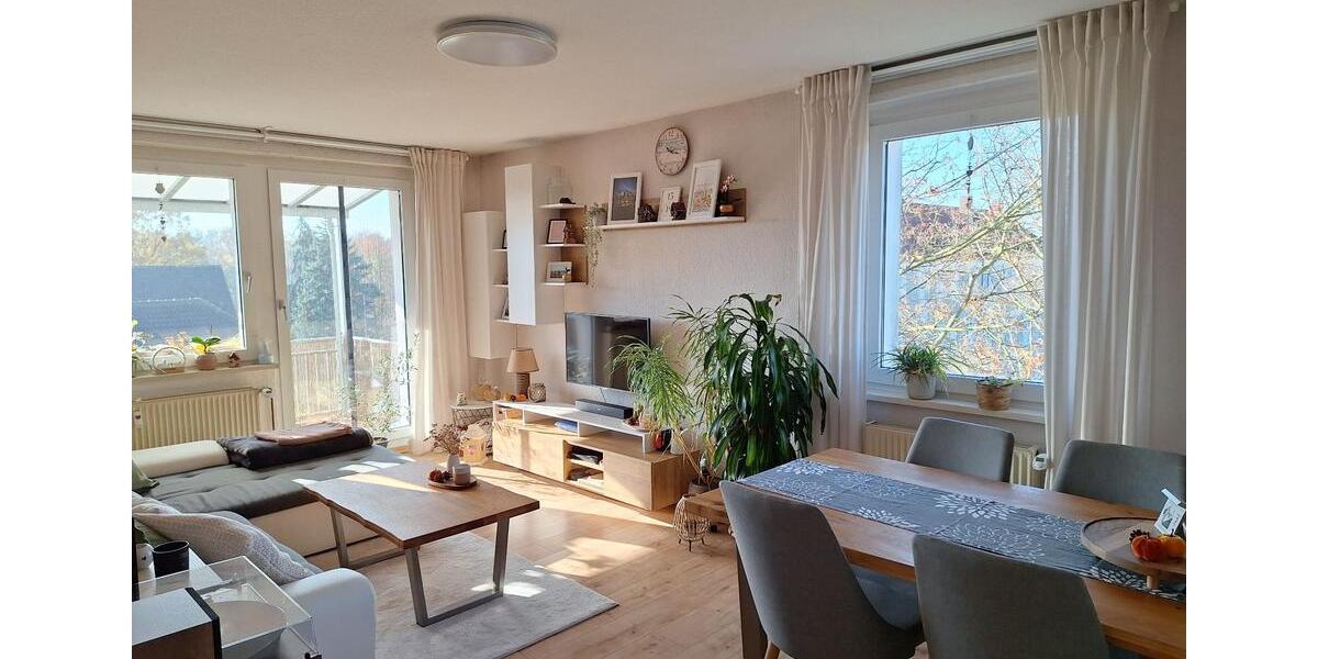 4-RW im 2.OG mit Balkon in freundlicher, grüner Dorflage 4 zimmer