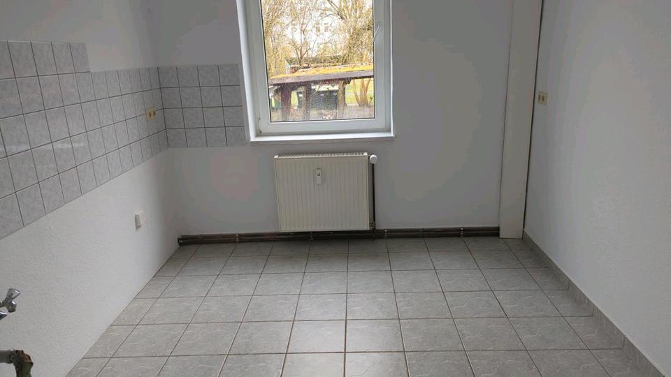 Erdgeschoßwohnung Dessau-Roßlau Roßlau - 1 Zimmer, 37 m&sup2;, 244&euro; | Angebot:26035217