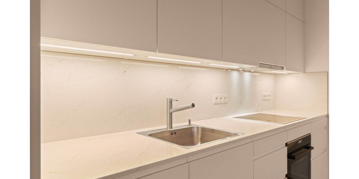 Etagenwohnung Frankfurt am Main Ostend - 2 Zimmer, 63 m&sup2;, 1.960&euro; | Angebot:25040072