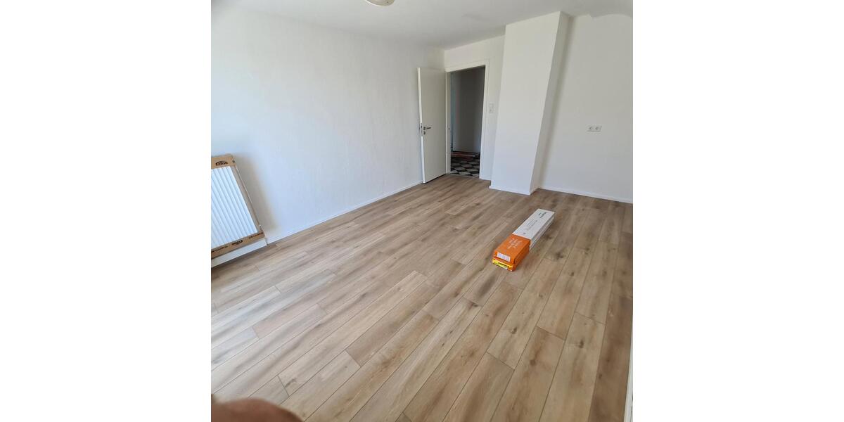Dachgeschoßwohnung Leonberg - 2 Zimmer, 54 m&sup2;, 860&euro; | Angebot:26567986