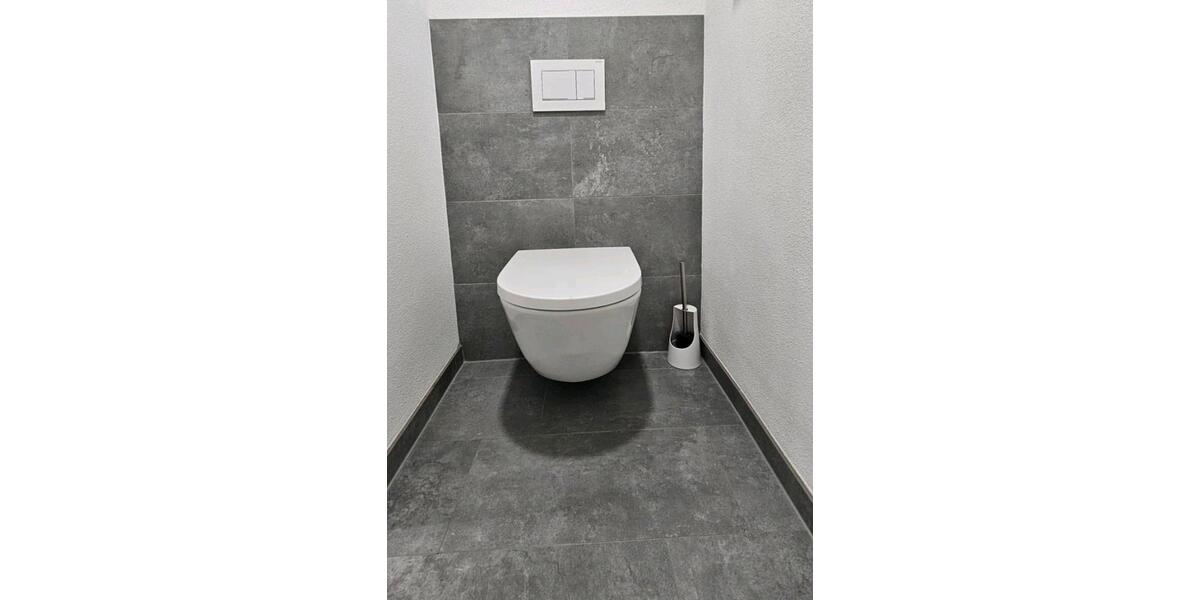 Etagenwohnung Bad Neustadt an der Saale - 2 Zimmer, 80 m&sup2;, 1.250&euro; | Angebot:26631635