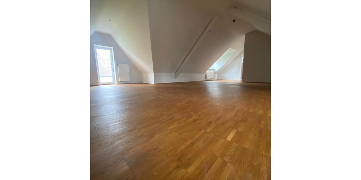 Schöne Doppelhaushälfte mit Garten in ruhiger Lage 4 zimmer