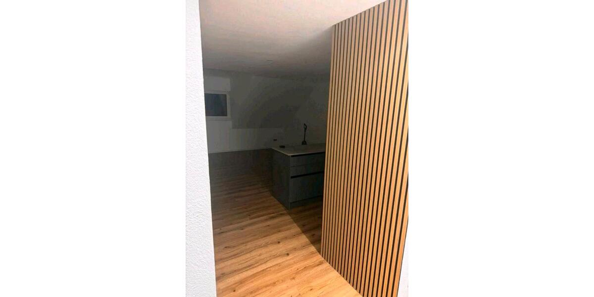 Dachgeschoßwohnung Hanau Groß-Steinheim - 2.5 Zimmer, 76 m&sup2;, 1.250&euro; | Angebot:25971730