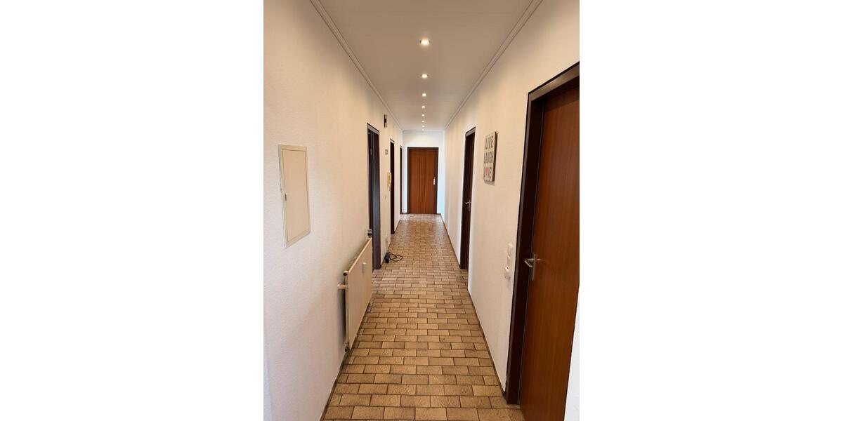Etagenwohnung Eschenburg - 3 Zimmer, 90 m&sup2;, 950&euro; | Angebot:26396308