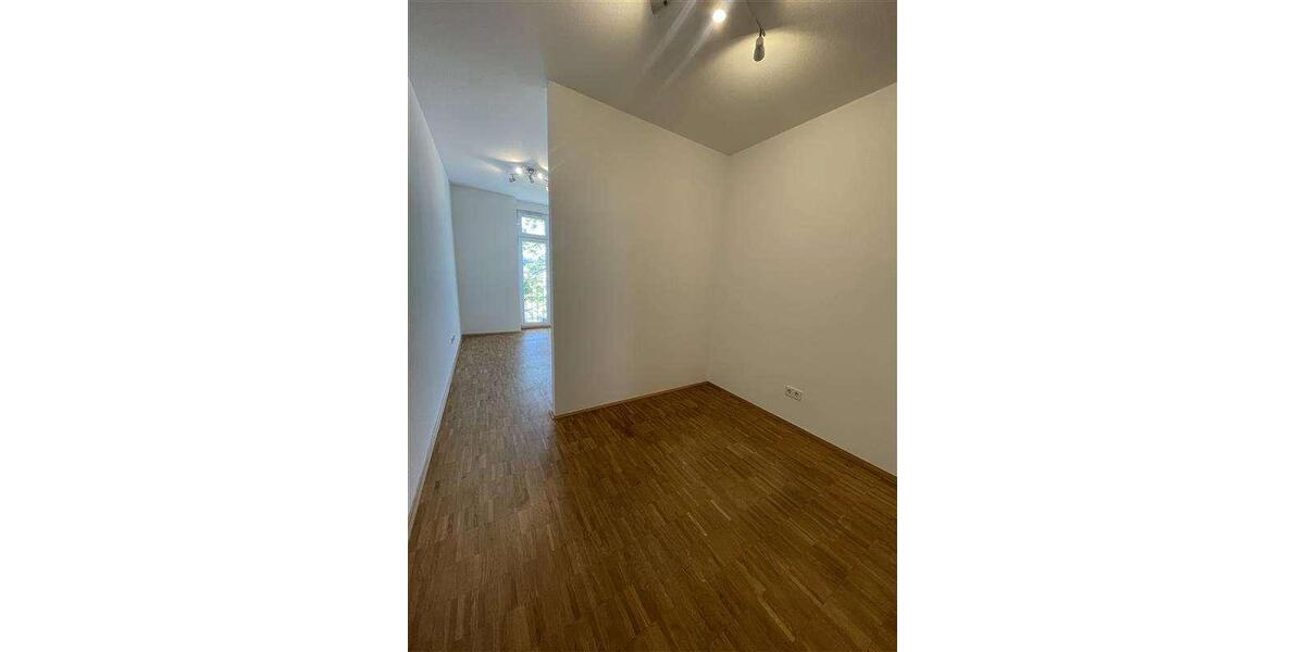 Etagenwohnung Trier Feyen-Weismark - 2 Zimmer, 77 m&sup2;, 780&euro; | Angebot:26533783