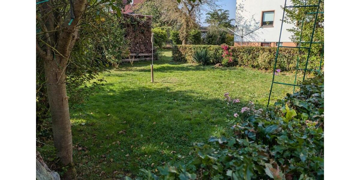 Hochparterre Eiterfeld - 3 Zimmer, 60 m&sup2;, 350&euro; | Angebot:25809523