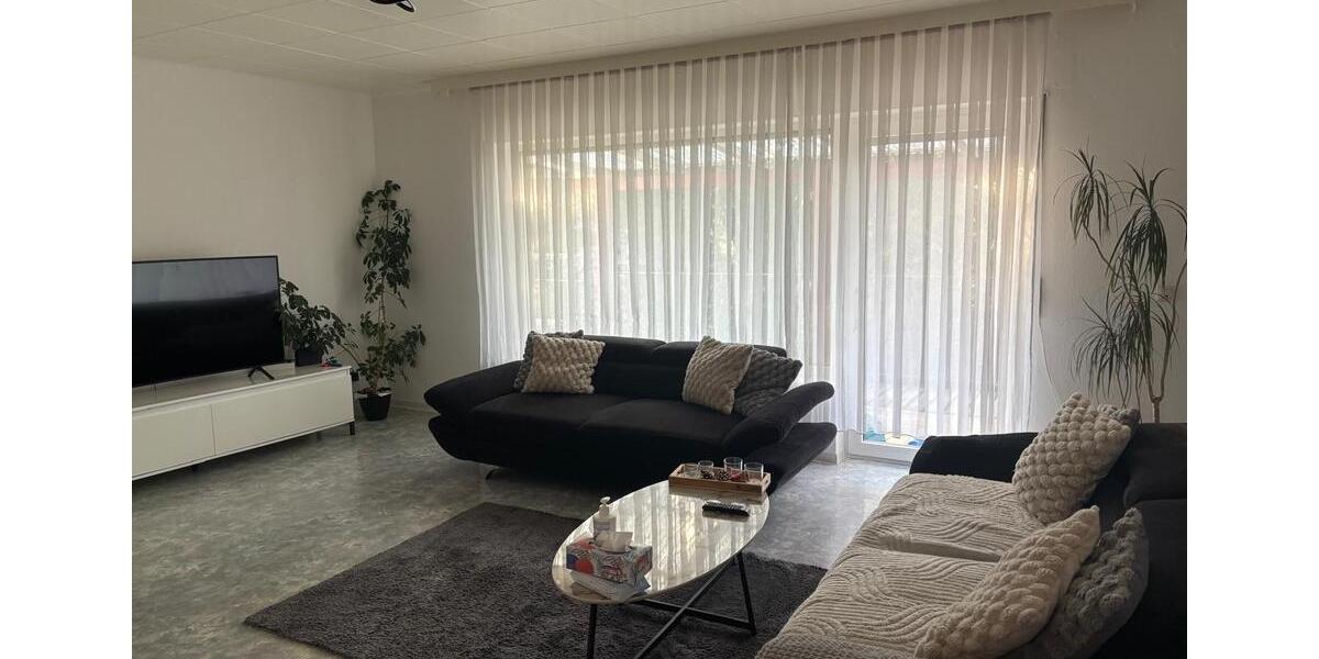 Etagenwohnung Lollar - 5 Zimmer, 114 m&sup2;, 1.270&euro; | Angebot:26246332